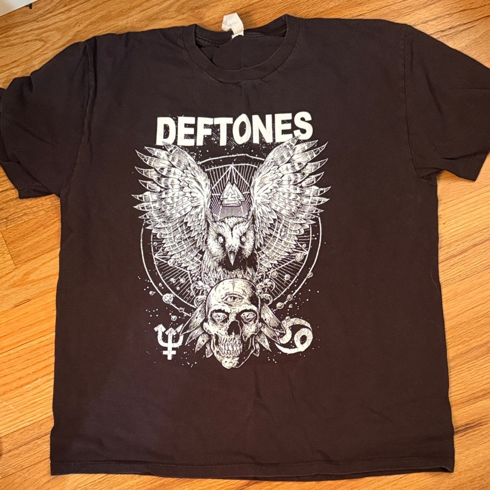 Deftones Black Graphic Tee